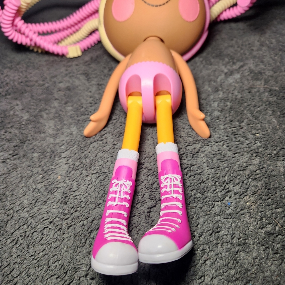 Lalaloopsy Silly Hair Scoops Waffle Cone Doll Just The Doll - Picture 3 of 9